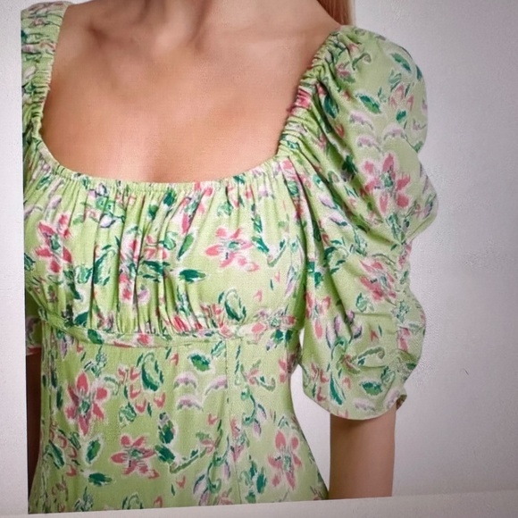 Wayf Liv Green floral puff sleeve dress. NWT - Picture 5 of 5